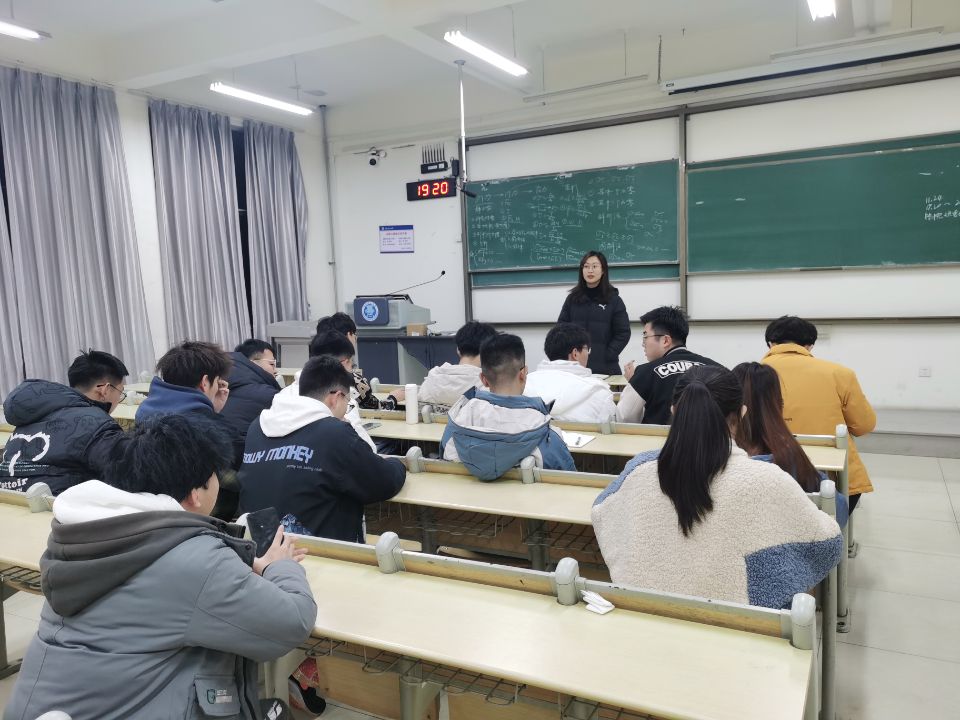 管理工程学院举办“勿忘国耻、砥砺前行”国家公祭日主题教育活动