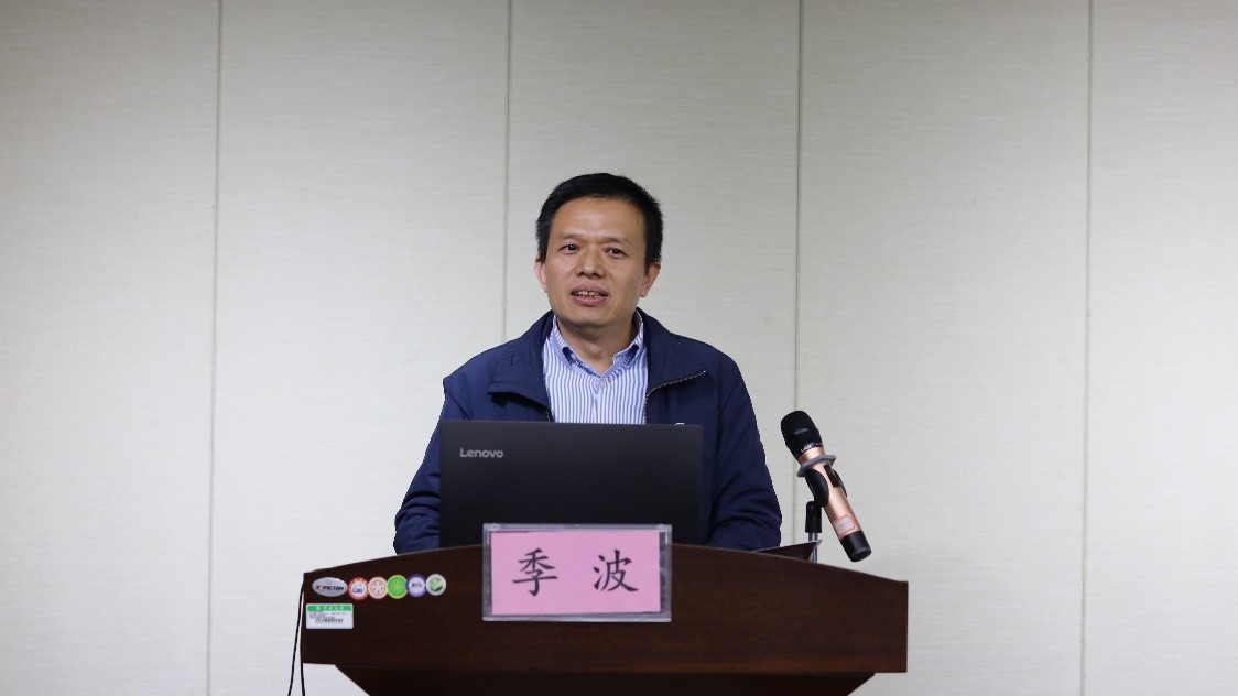 季波出席护理与健康学院2021年研究生学术沙龙