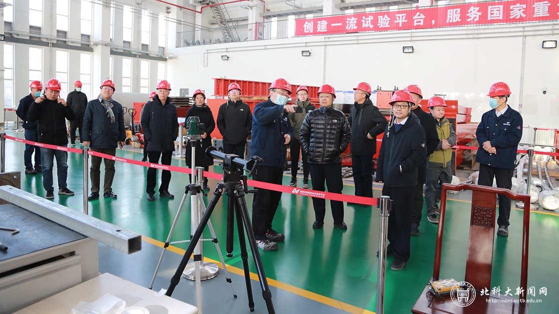 我校“重大工程材料服役安全研究评价设施”通过建安工程专项自验收