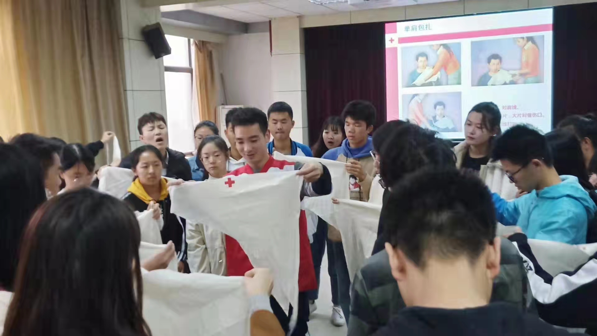 我校辅导员吴书强荣获2021年度陕西省学雷锋志愿服务 “四个最美（佳）”先进典型