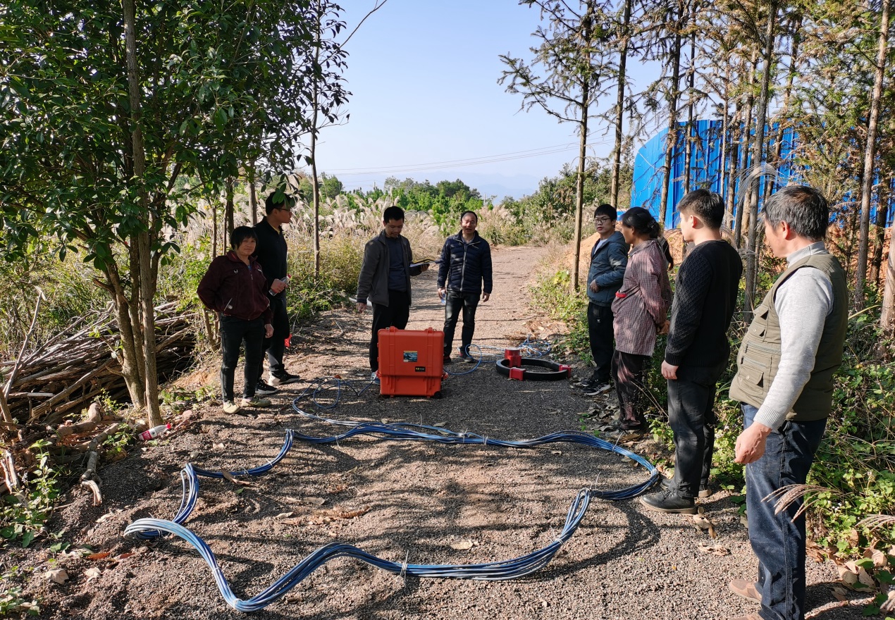 我校向全州县捐赠的探水雷达水源探测项目首次找水取得成功