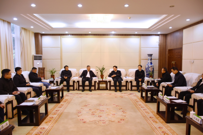 福州市仓山区委书记郑子记一行莅校调研
