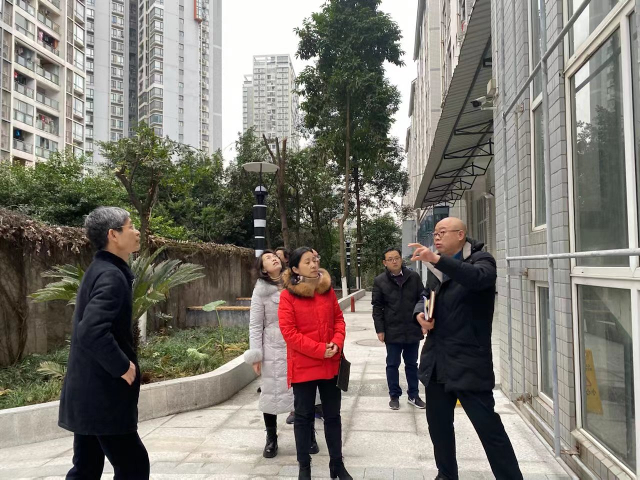校长孙芳城一行到现代国际设计艺术学院、艺术学院检查指导工作