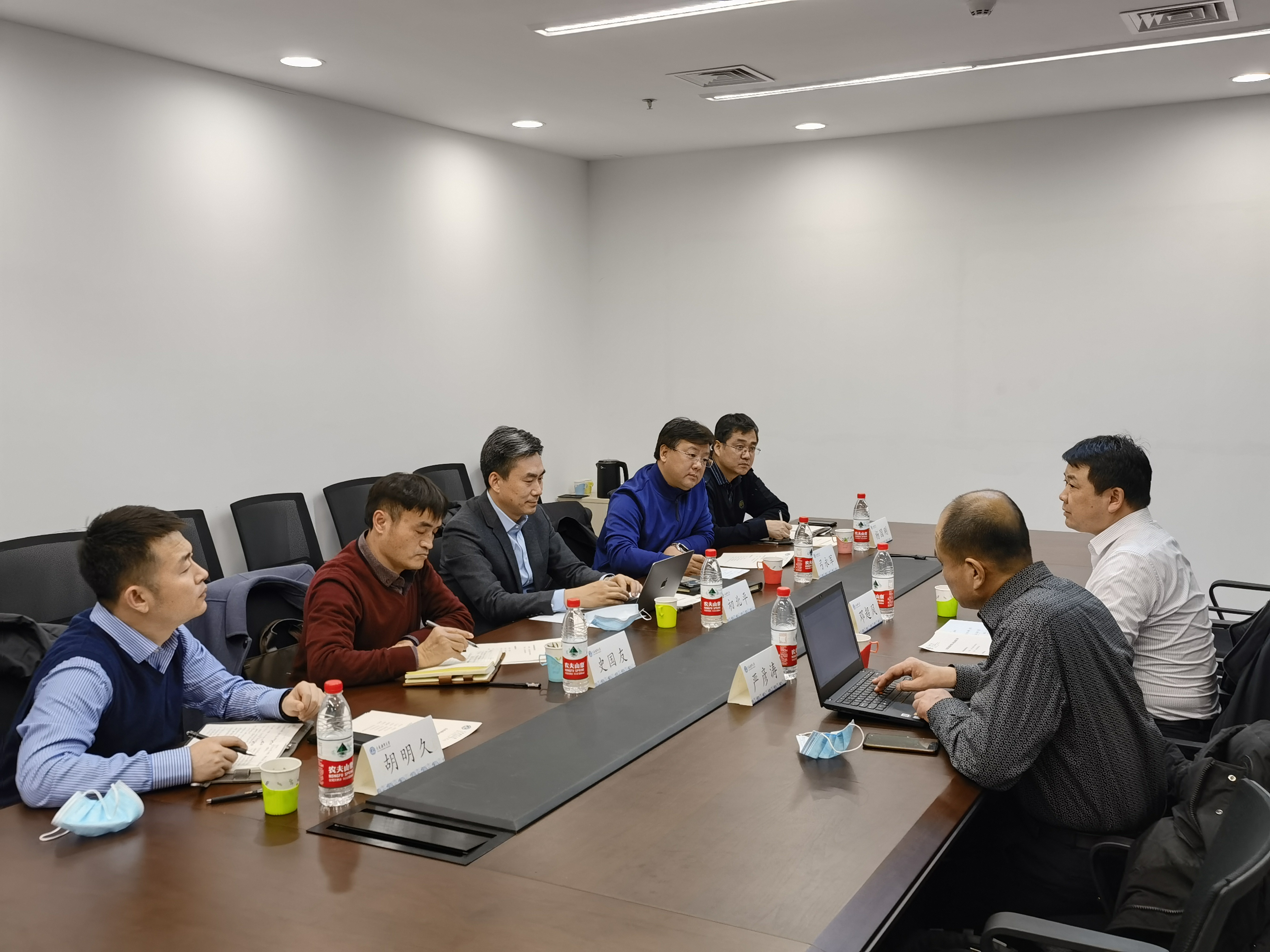 山东海运股份有限公司技术总监邓超风一行来访我校