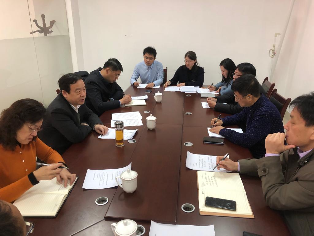 王邵军参加马克思主义学院民主生活会
