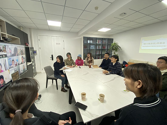 美术学院召开2019级视觉传达设计班“第一班主任”见面会
