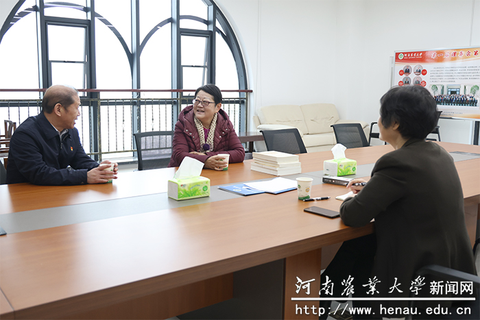 校友张琼教授走进校友之家