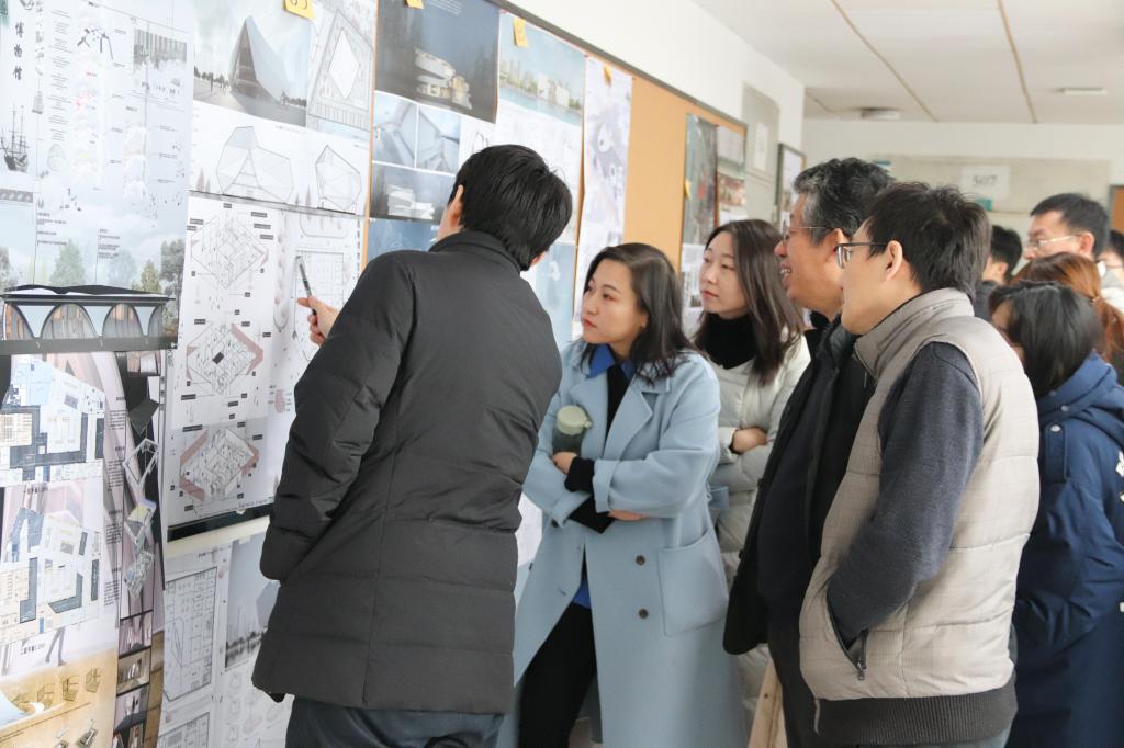 建筑与城乡规划学院“博物馆建筑方案设计”作业展评圆满结束