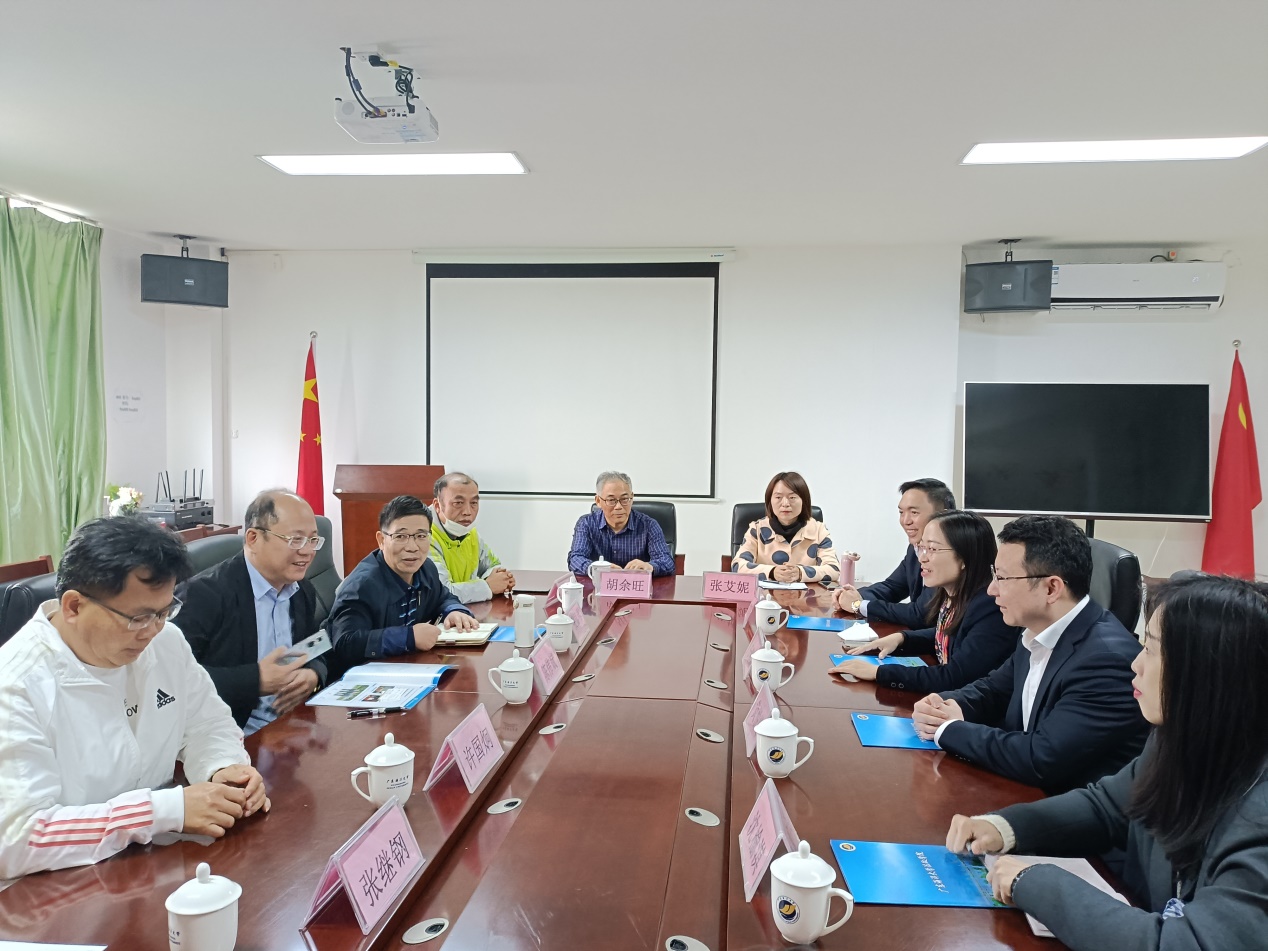 北京市盈科（湛江）律师事务所到我校法政学院商谈合作事宜