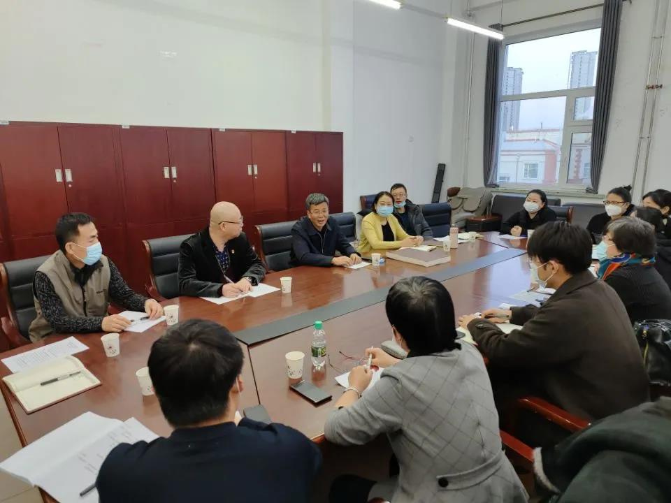 学校领导深入基层党委指导党支部书记抓党建述职评议工作