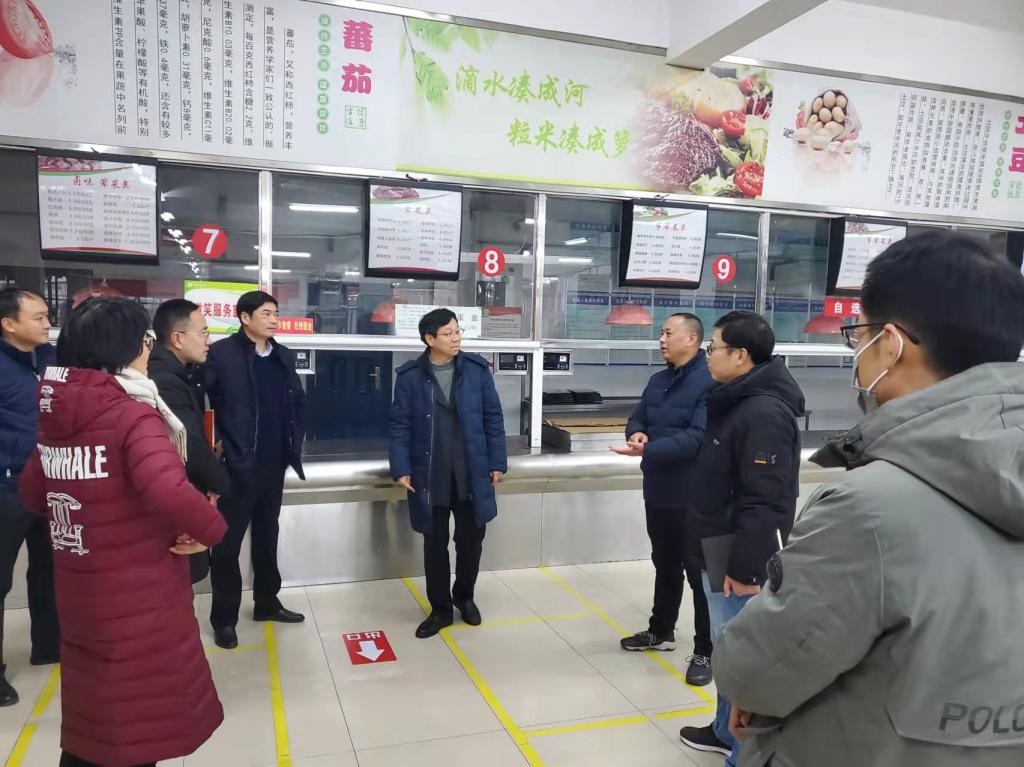 校领导带队开展安全大检查