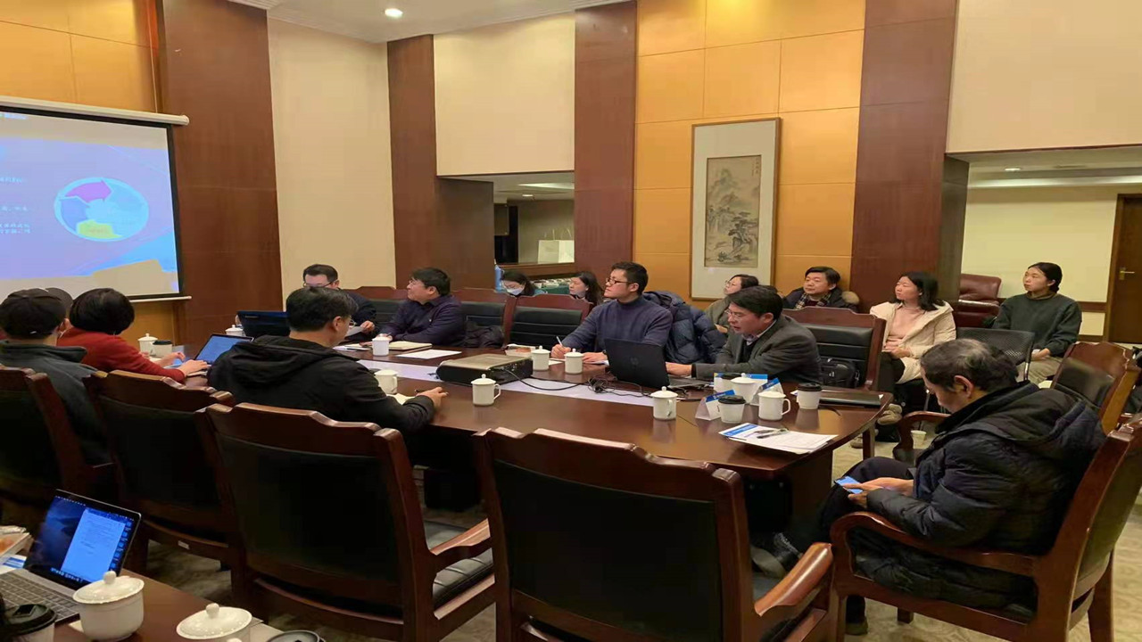 上海外国语大学政治学学科点举办“当前政治与国际问题理论与现实热点研究暨国家课题申报经验交流工作坊”活动