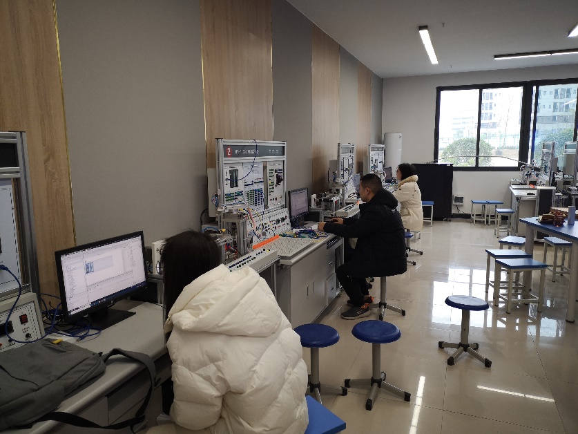智能工程学院开展教师教学能力提升培训