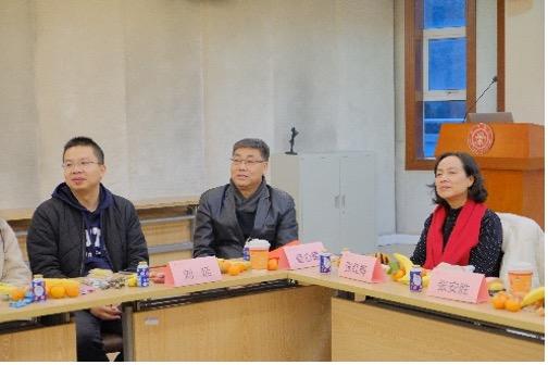 环境学院与外国语学院联合举办寒假留校学生2022年迎春慰问活动