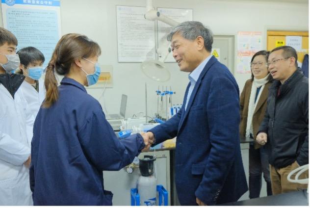 环境学院与外国语学院联合举办寒假留校学生2022年迎春慰问活动