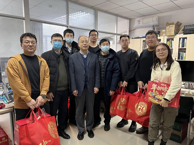 北理工集成电路与电子学院开展留校学生新春慰问活动