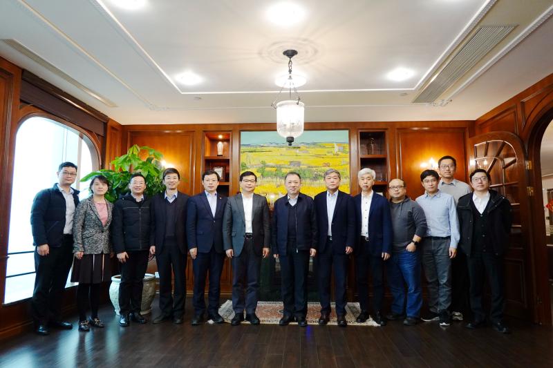 校领导一行走访校友企业睿远基金、六禾投资和申浩律所