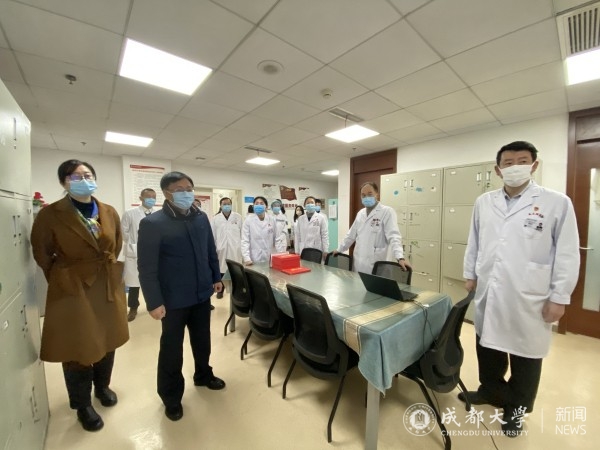 大年初一学校领导走访慰问临床医学院、附属医院一线医务人员和留院学生