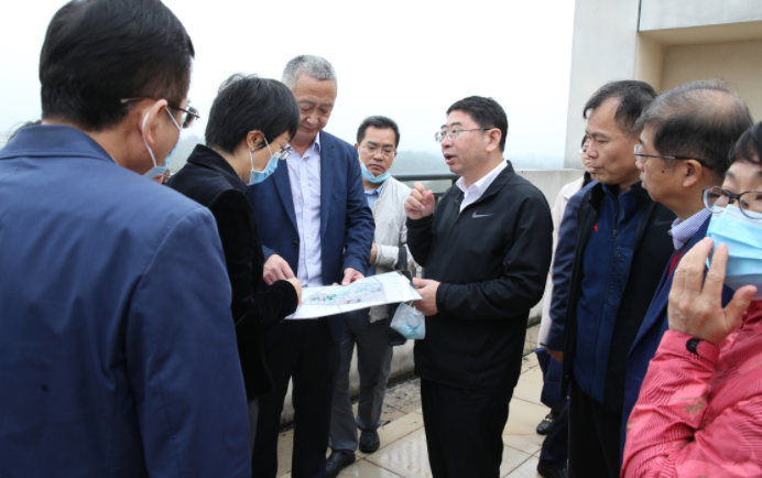 王路副省长到我校调研海南国际足球学院建设情况