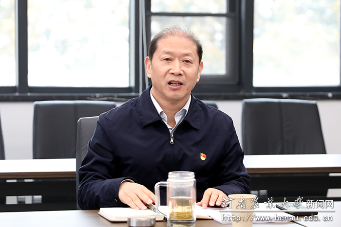 校长介晓磊参加所在党支部组织生活会