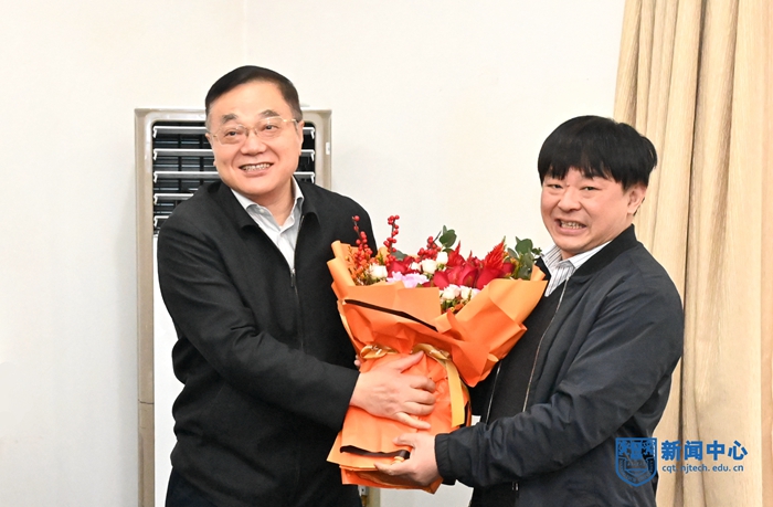 省人大常委会副主任刘捍东来校慰问应汉杰院士