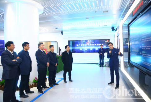 校领导赴中国联通陕西省分公司调研交流