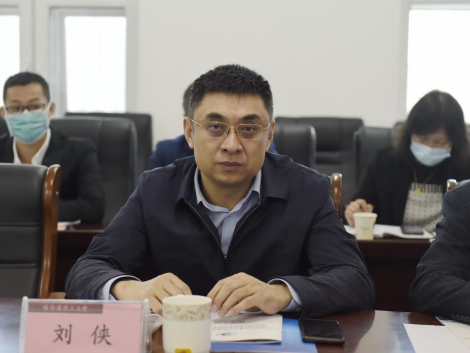 学校举办先进制造智能化技术教育部重点实验室学术委员会会议暨2022先进制造智能化技术论坛