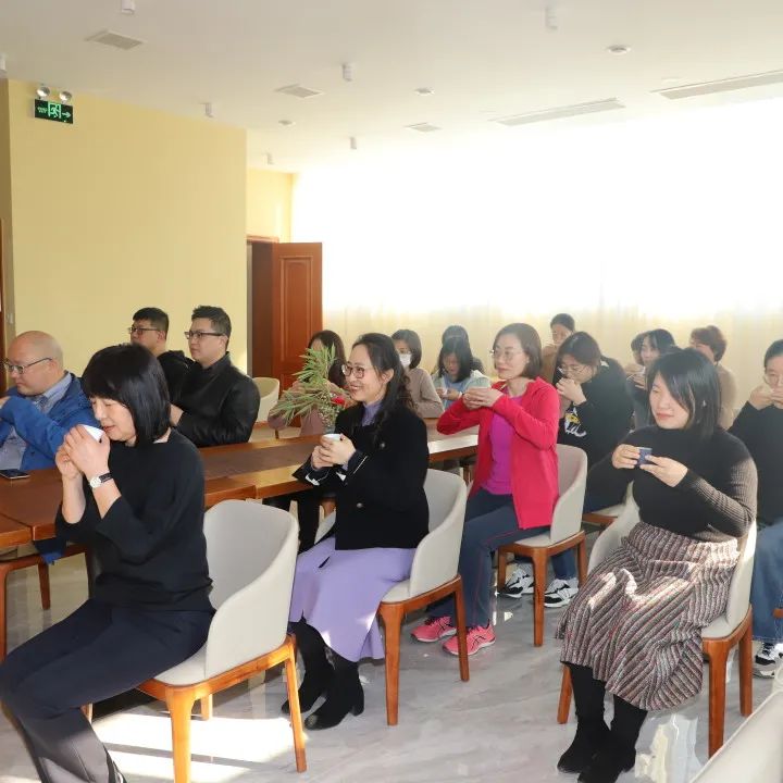 一盏清茶寻巾帼半院桃李亦成蹊——法学院举办庆祝“三八”佳节申时茶会