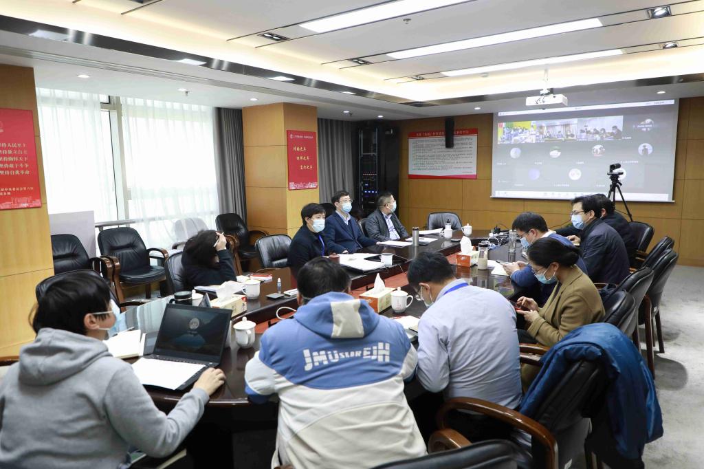 学校召开管控期间疫情防控工作领导小组第12次会议