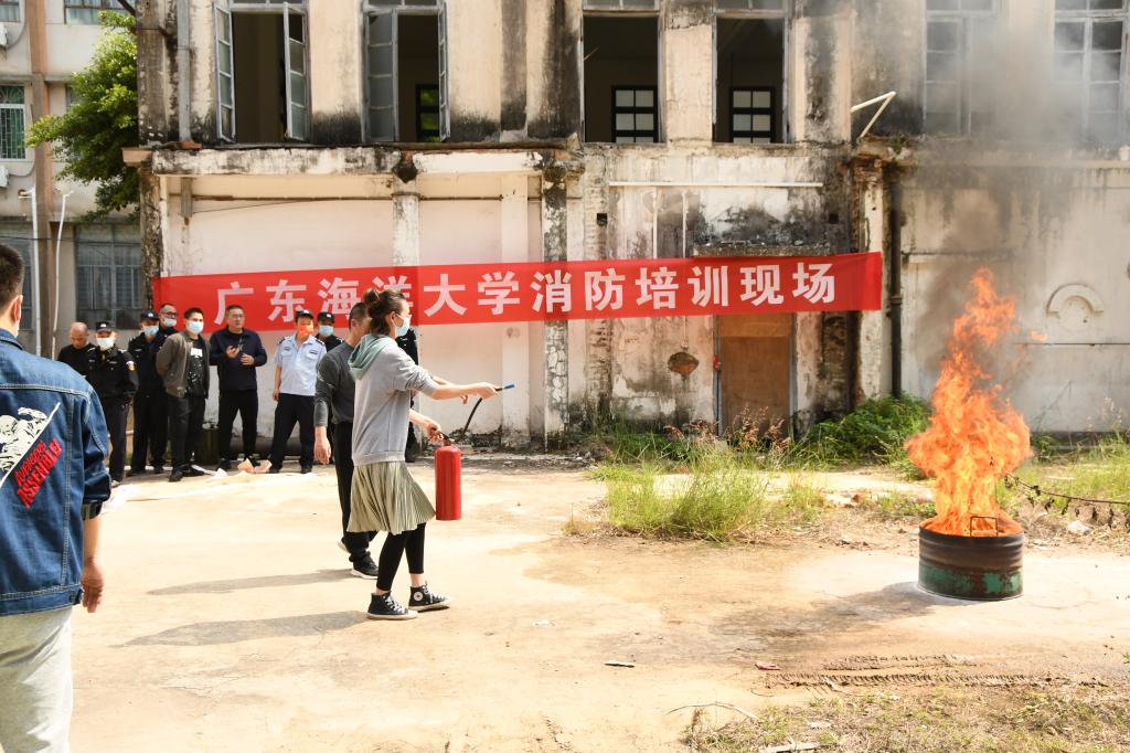 省实验室建设办公室举行消防安全培训及实操演练