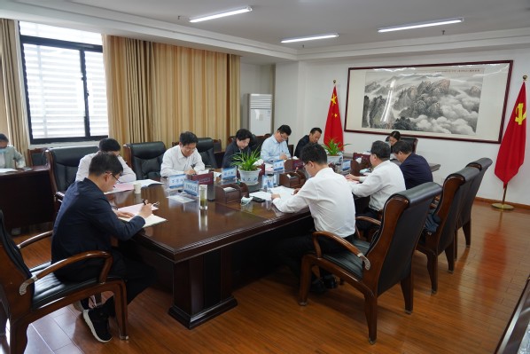 市委常委、统战部长李玲一行来校调研工作
