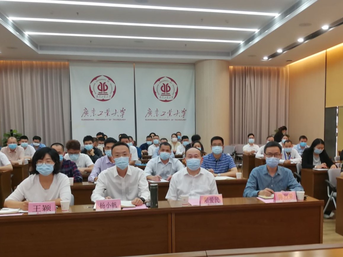 学校组织参加全省学校食品安全工作视频会议并部署相关工作