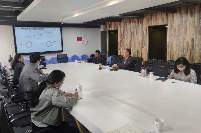 李永和校长到学校就业与创新创业指导服务中心调研指导