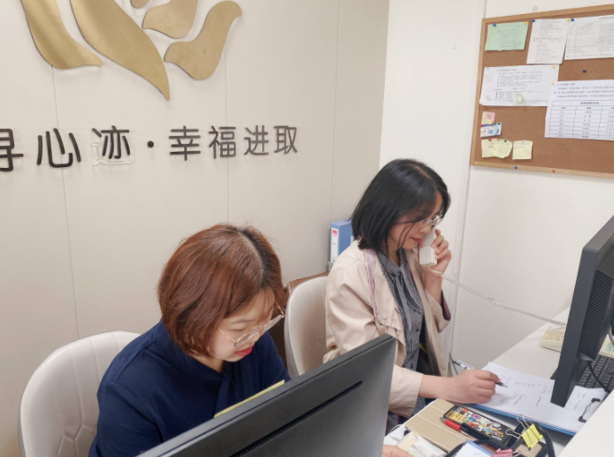 重庆突发新冠肺炎疫情 心理学部师生心理援助在行动