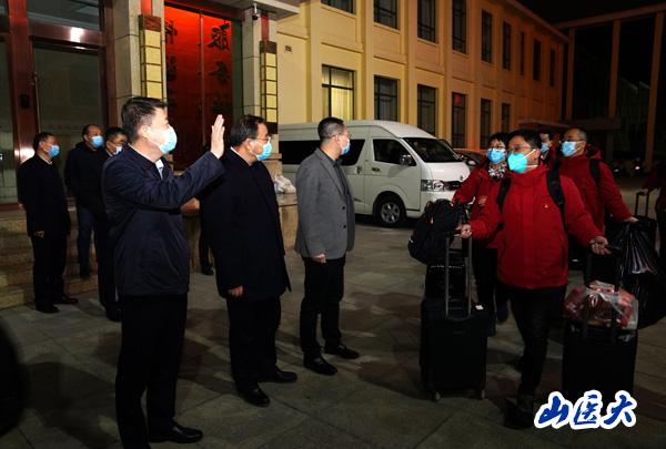 第二医院移动方舱核酸检测队支援吉林省疫情防控