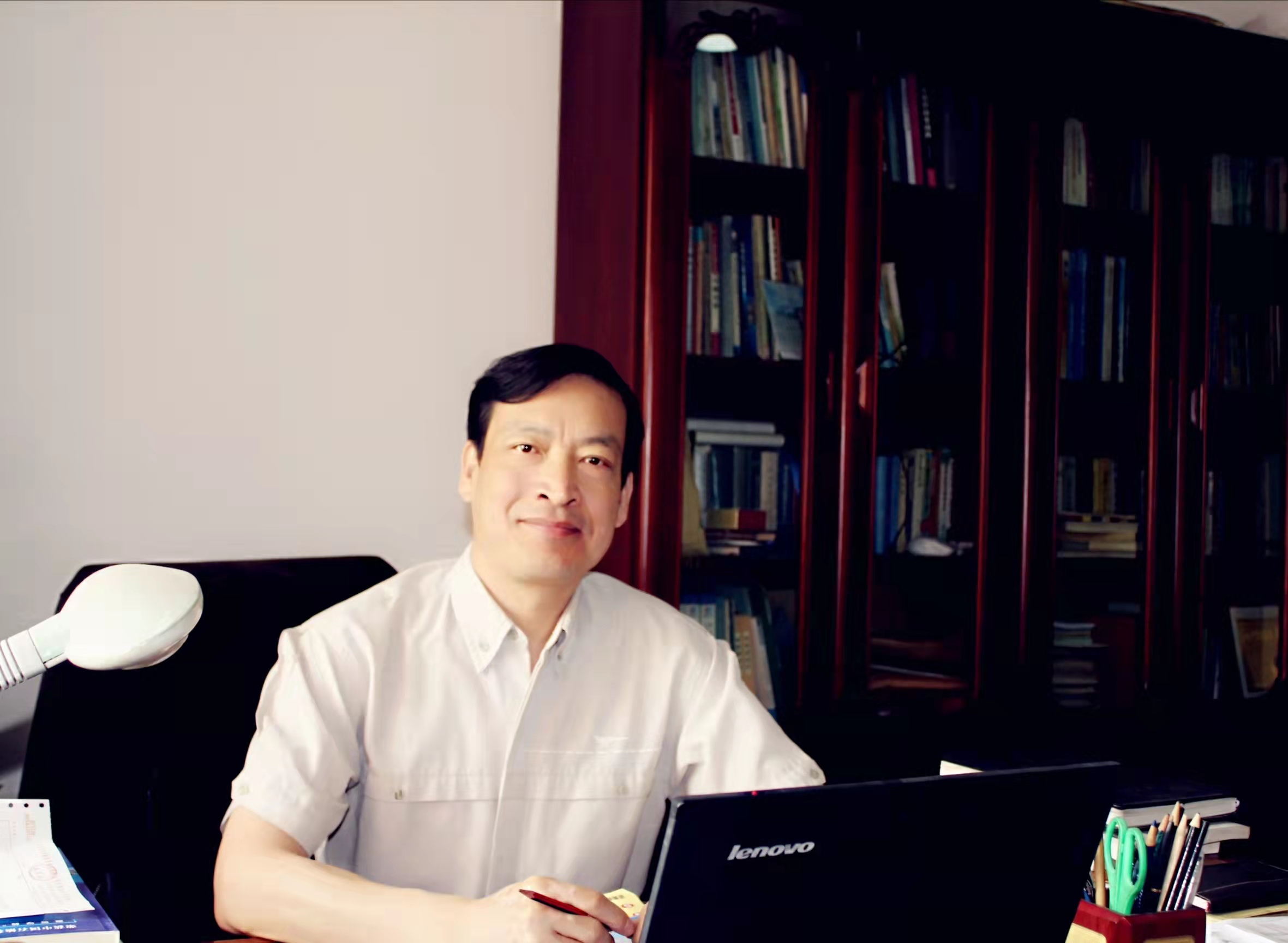 我校赵风清教授新聘为省政府参事