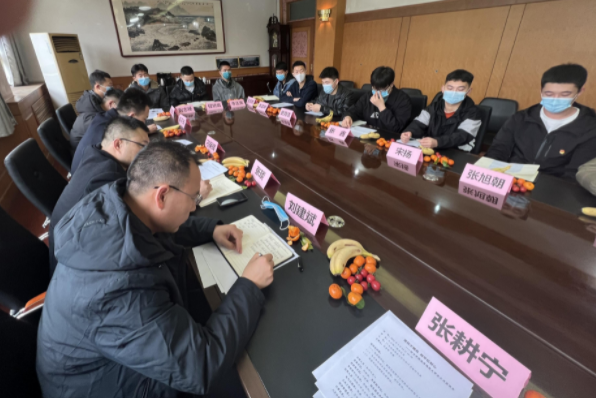 四方学院召开优秀退役大学生士兵座谈会