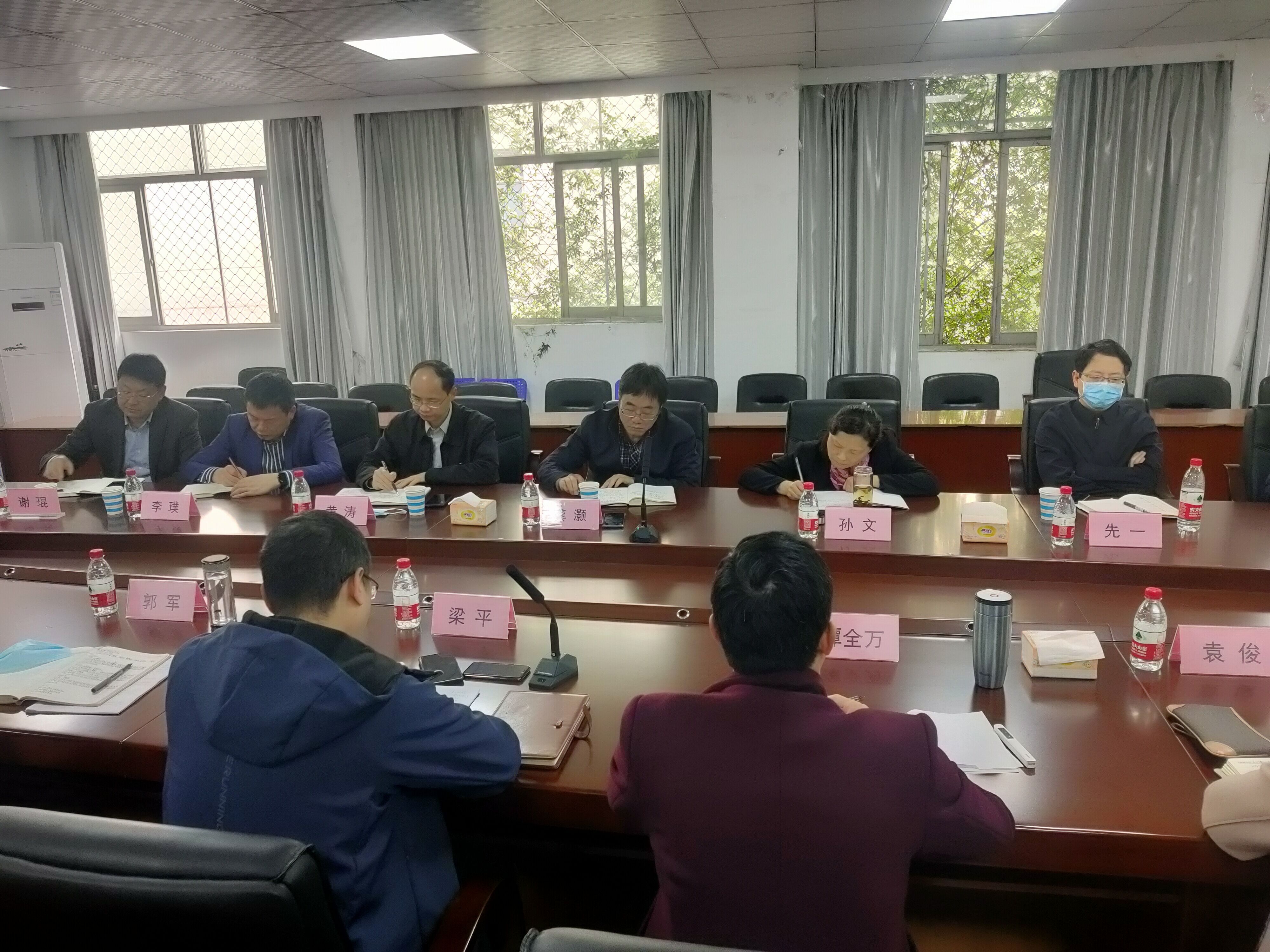 校党委书记龚灏一行到文法学院调研指导工作