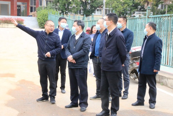 校领导深入西校区调研