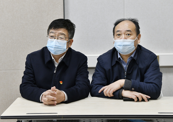 吴普特深入复试第一线检查指导研究生招生复试工作