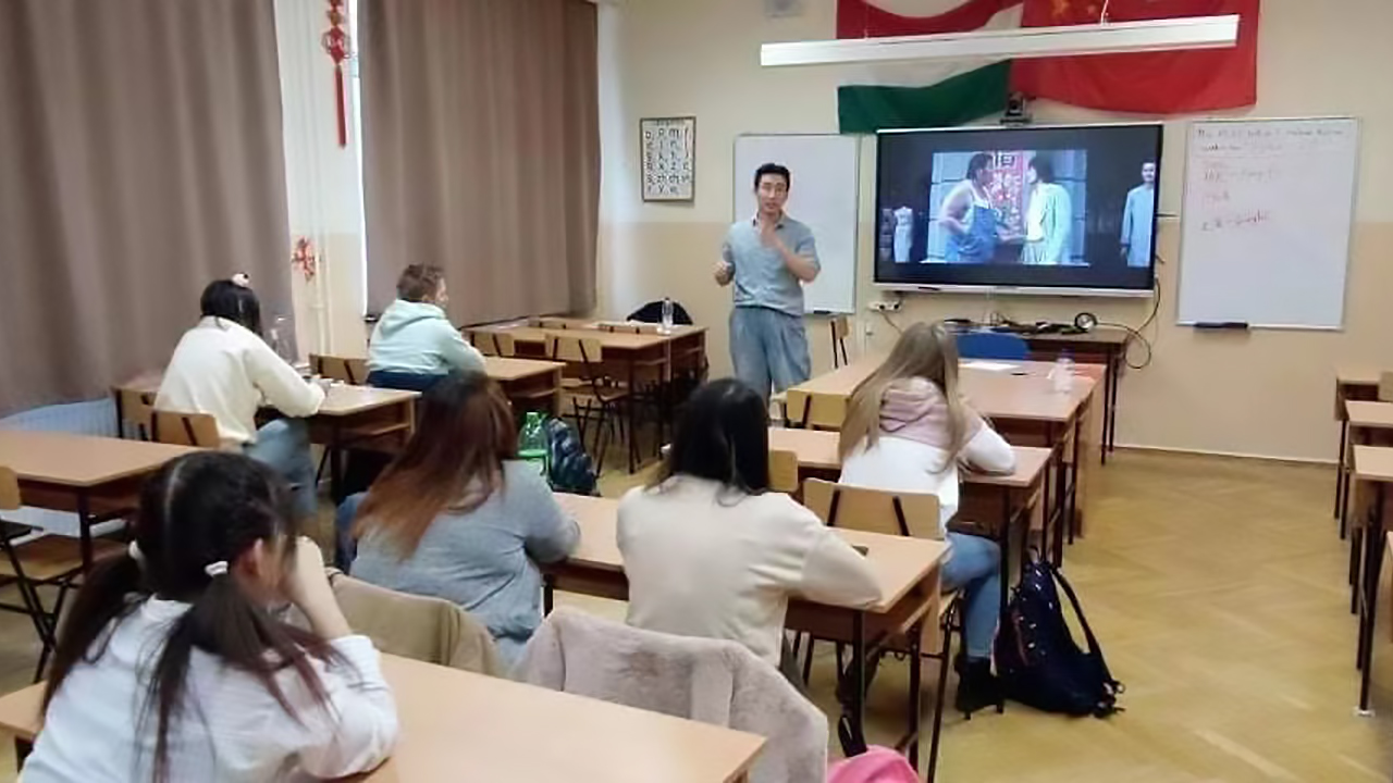 匈牙利赛格德大学孔子学院下设孔子课堂开展第二课堂创新项目