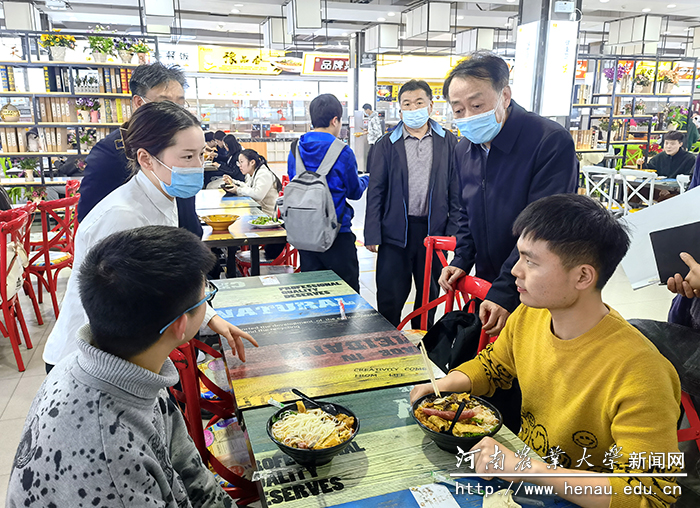 校党委书记魏蒙关到桃李园学生公寓进行调研