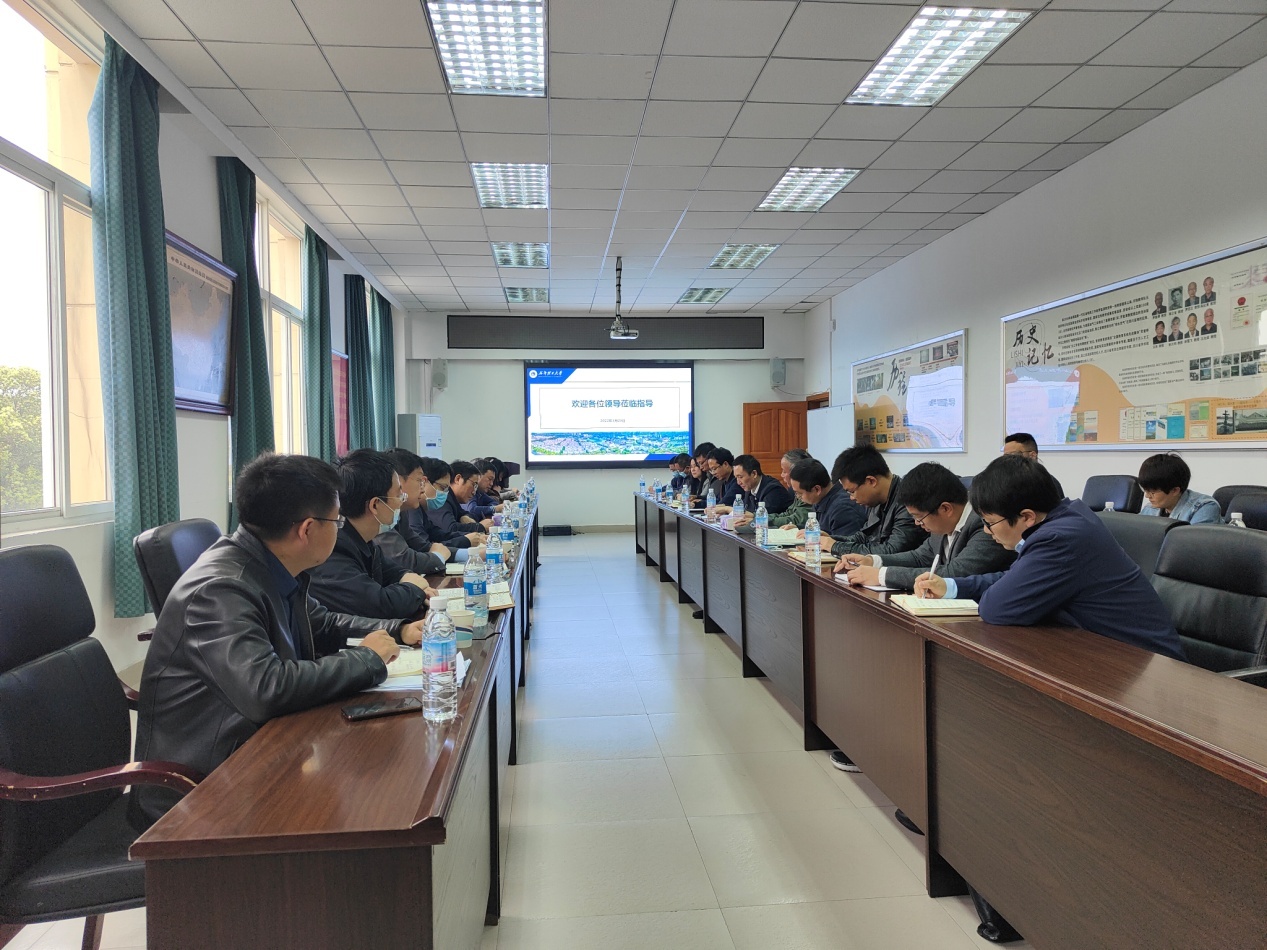 校党委书记龚灏一行到能源学院调研指导