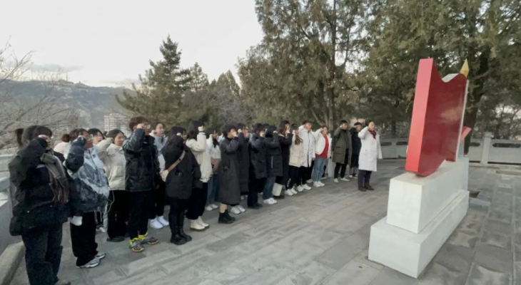 【培训动态】陕西学前师范学院思想政治理论课“行走的课堂”实践教学活动在我院举办