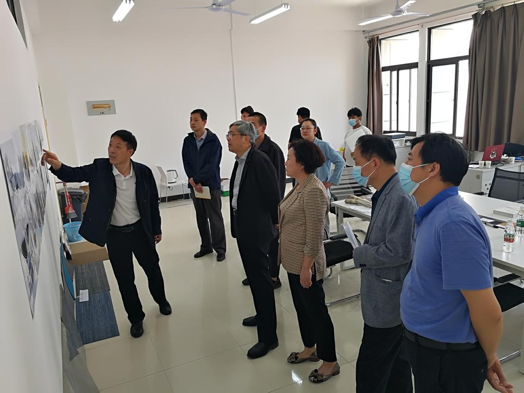 校长方明带队检查长安校区基建项目施工现场