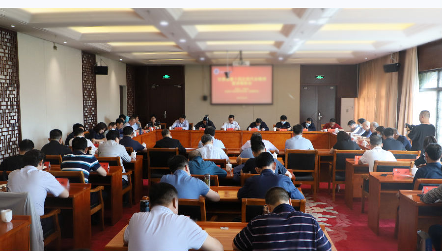 学校传达学习甘肃省第十四次党代会精神强调迅速掀起学习宣传贯彻热潮