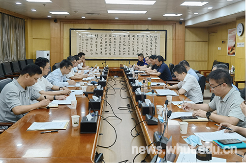 杨宗凯校长带队到武昌区交流区校合作
