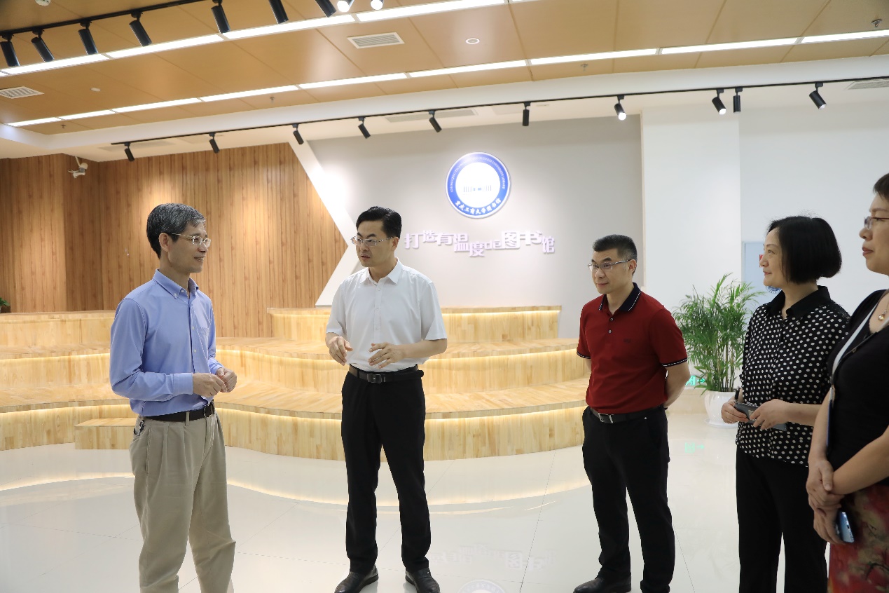 南岸区委组织部一行莅临我校调研指导工作