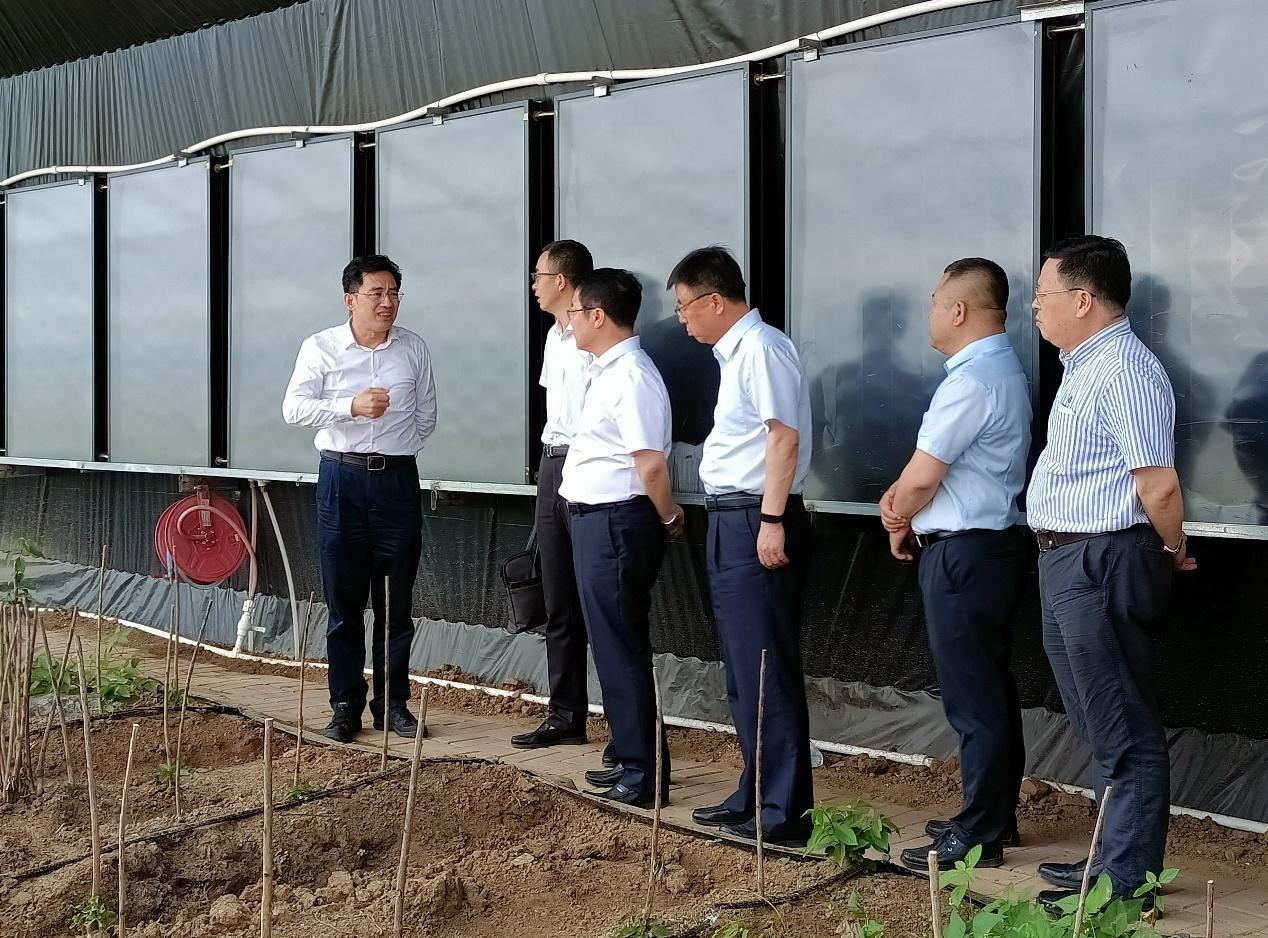 高岩调研学校定点驻村帮扶工作