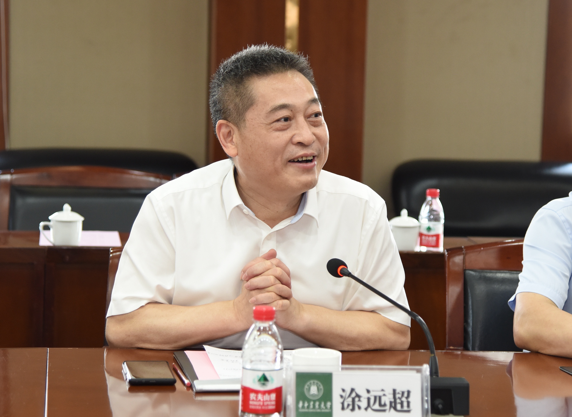 副省长杨云彦来校调研